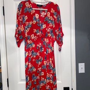 Aakaa Maxi dress